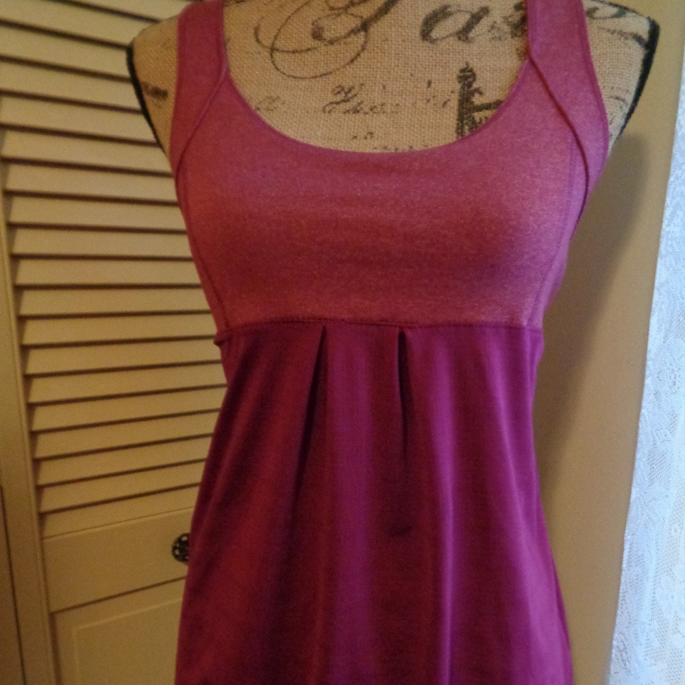 OLD NAVY ACTIVE RACERBACK LOOSE FIT TANK